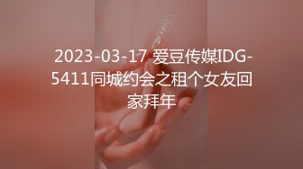 【新片速遞】  商场女厕全景偷拍肉丝小美女拖着下巴❤️享受着尿尿带来的快感