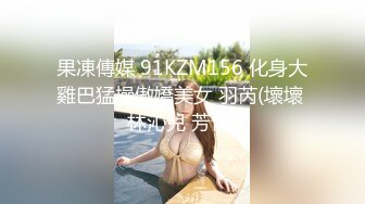 越南骚浪反差妹「Miuzxc」被富二代在私人泳池后入操逼别有一番情趣