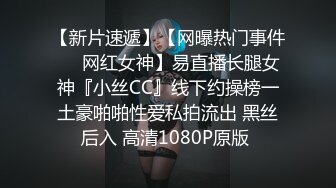 轻熟女大姐姐，丝袜高跟露脸最懂男人，撩骚互动狼友淫声荡语刺激不断，揉奶玩逼毛毛都很性感，尿尿给你看