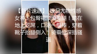  酒吧少妇激情4P，露脸颜值不错伺候三个大哥，交大鸡巴，让三个大哥在床上玩弄